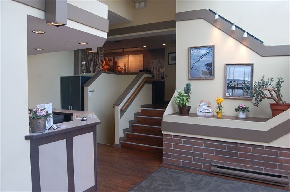 Driftwood Inn Sechelt Ngoại thất bức ảnh
