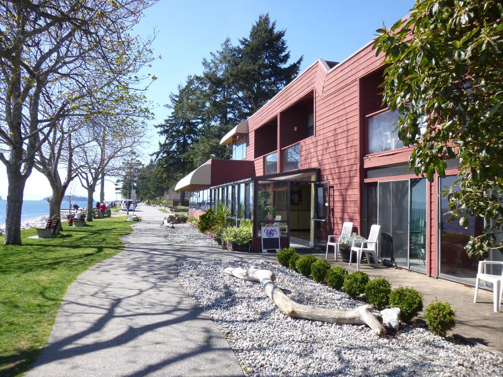 Driftwood Inn Sechelt Ngoại thất bức ảnh